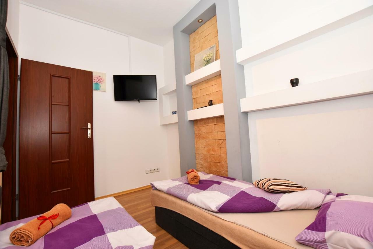 City Central Hostel Swidnicka Breslau Exterior foto